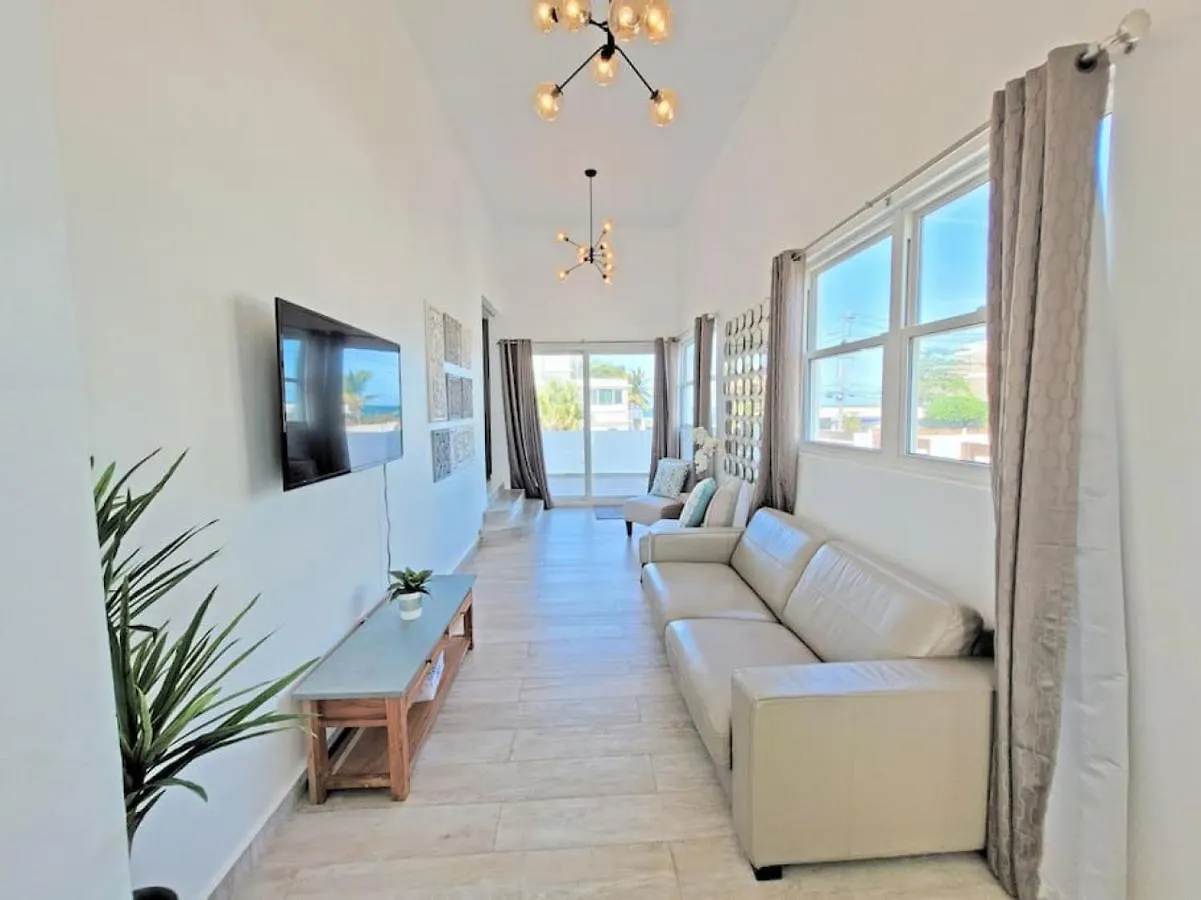 Ocean Park Beach The Oasis #4 Penthouse - 2 Min 2 Beach 산후안 아파트