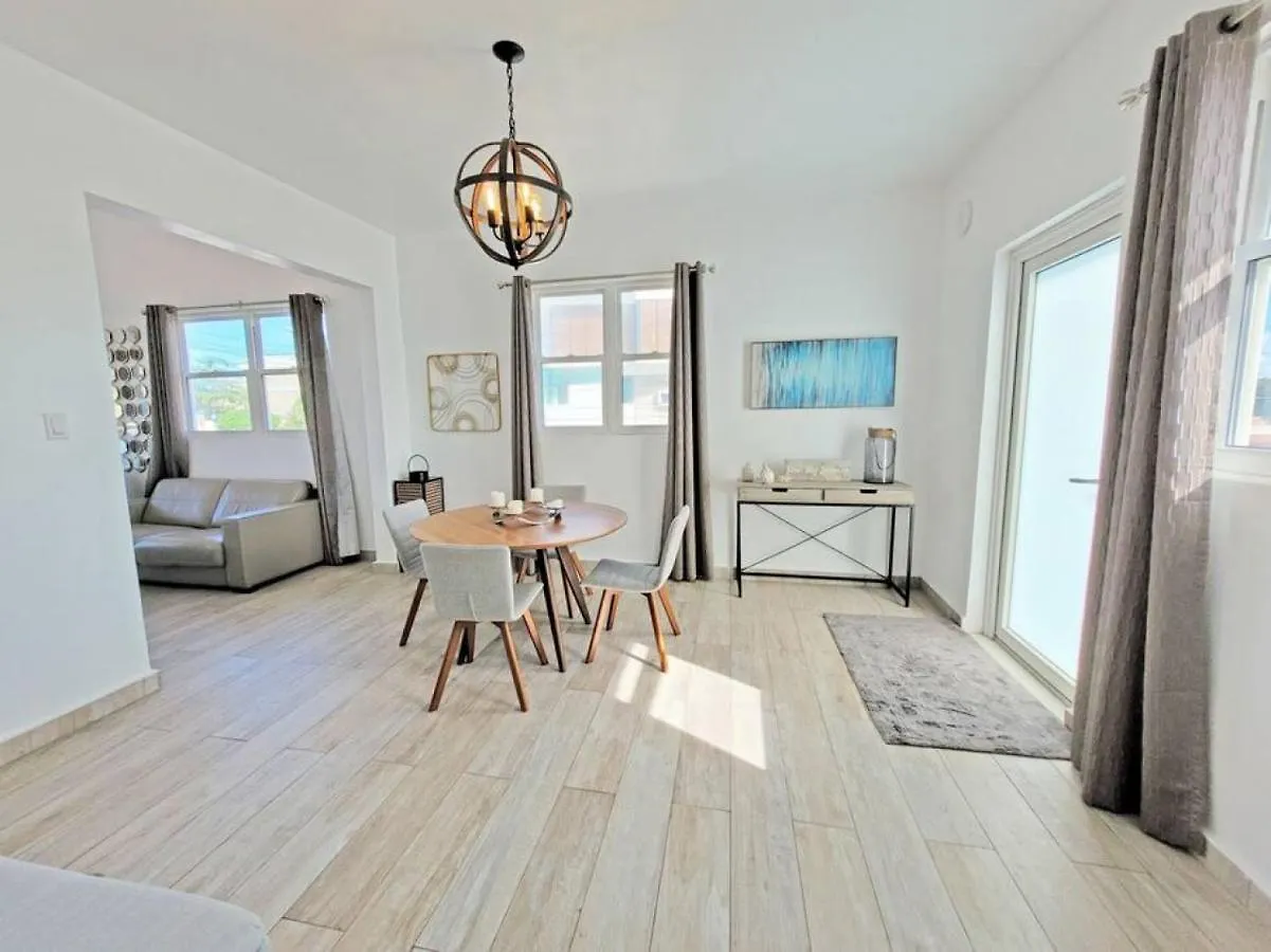 Ocean Park Beach The Oasis #4 Penthouse - 2 Min 2 Beach 산후안 아파트